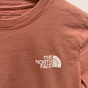 North Face XS Long‎ Sleeve Shirt Coral Peach